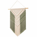 Arazzo da parete macramè 40 x 90 cm in cotone verde salvia e avorio con asta in legno stile boho